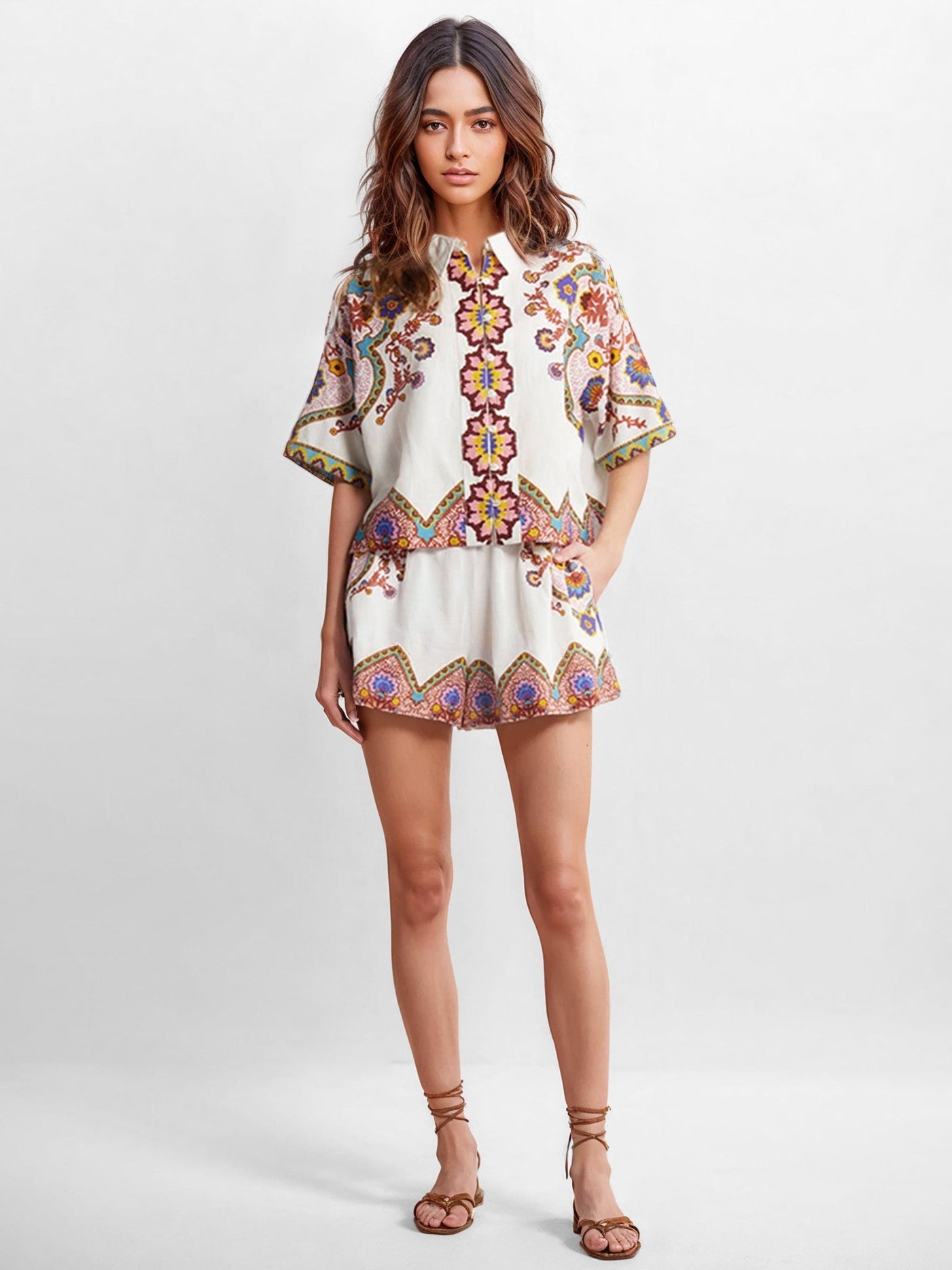 Completo Due Pezzi Boho a Fiori – Camicia e Shorts Coordinati
